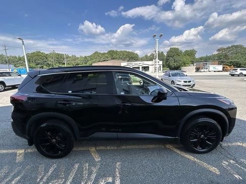 Certified 2023 Nissan Rogue SV w/ SV Premium B Package AWD/4WD image 9