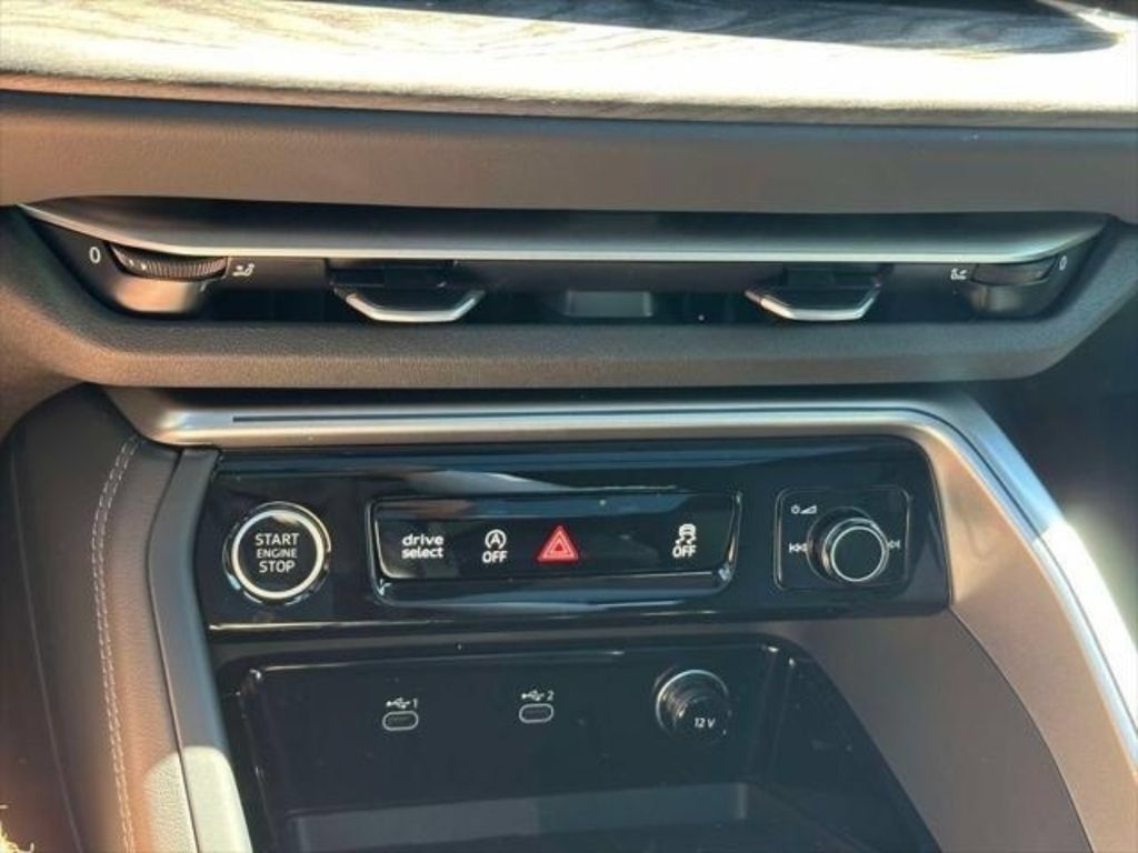 New 2026 Audi Q5 Premium AWD/4WD image 33