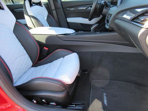 Used 2025 Cadillac CT5 V Blackwing w/ Super Cruise 1 Package image 16