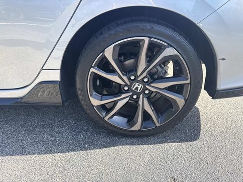 Used 2019 Honda Civic Sport image 11