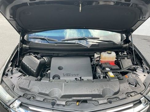 Certified 2023 Chevrolet Traverse LT w/ LPO, Floor Liner Package image 21