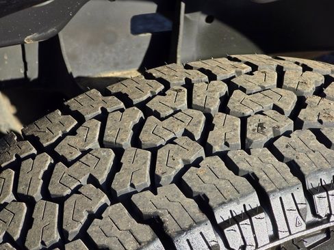 Used 2017 Toyota Tundra SR image 27