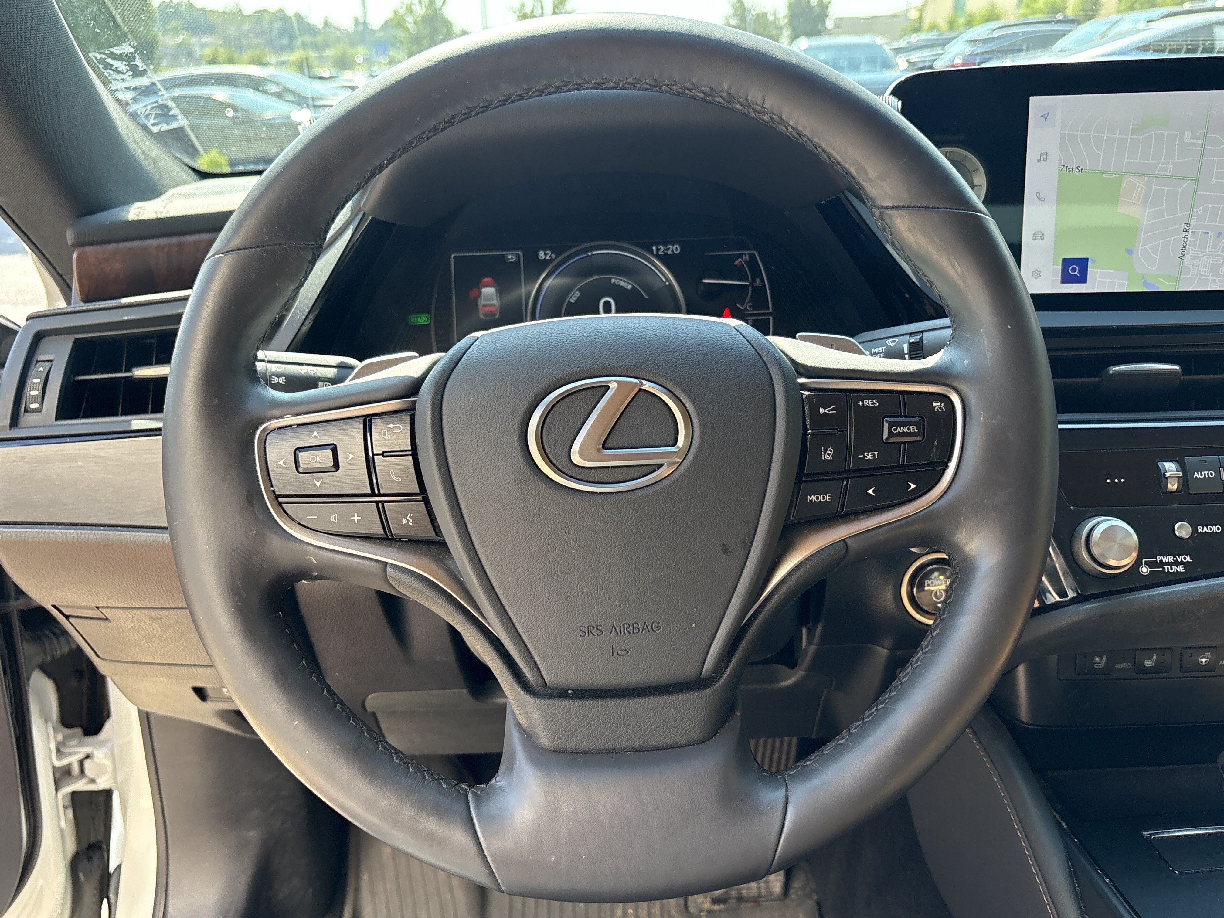 Used 2024 Lexus ES 300h w/ Premium Package FWD image 18