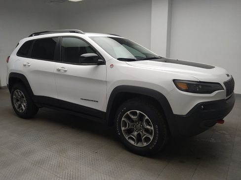 Used 2022 Jeep Cherokee Trailhawk image 11
