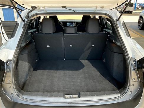 Used 2025 Nissan Kicks SV AWD/4WD image 67