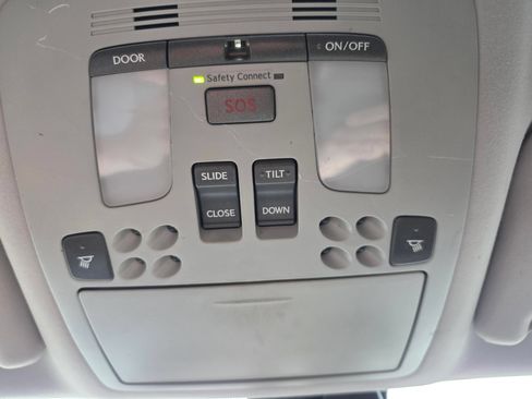 Used 2012 Lexus IS 350 AWD w/ Luxury Plus Value Edition image 19