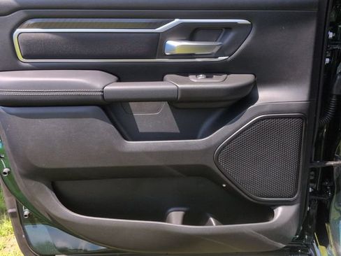 New 2026 RAM 1500 4x4 Crew Cab image 27