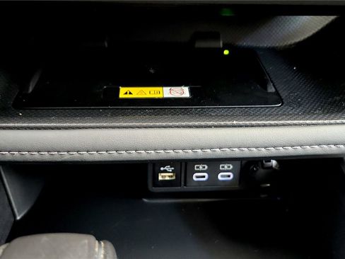 Used 2024 Toyota Highlander XLE image 37