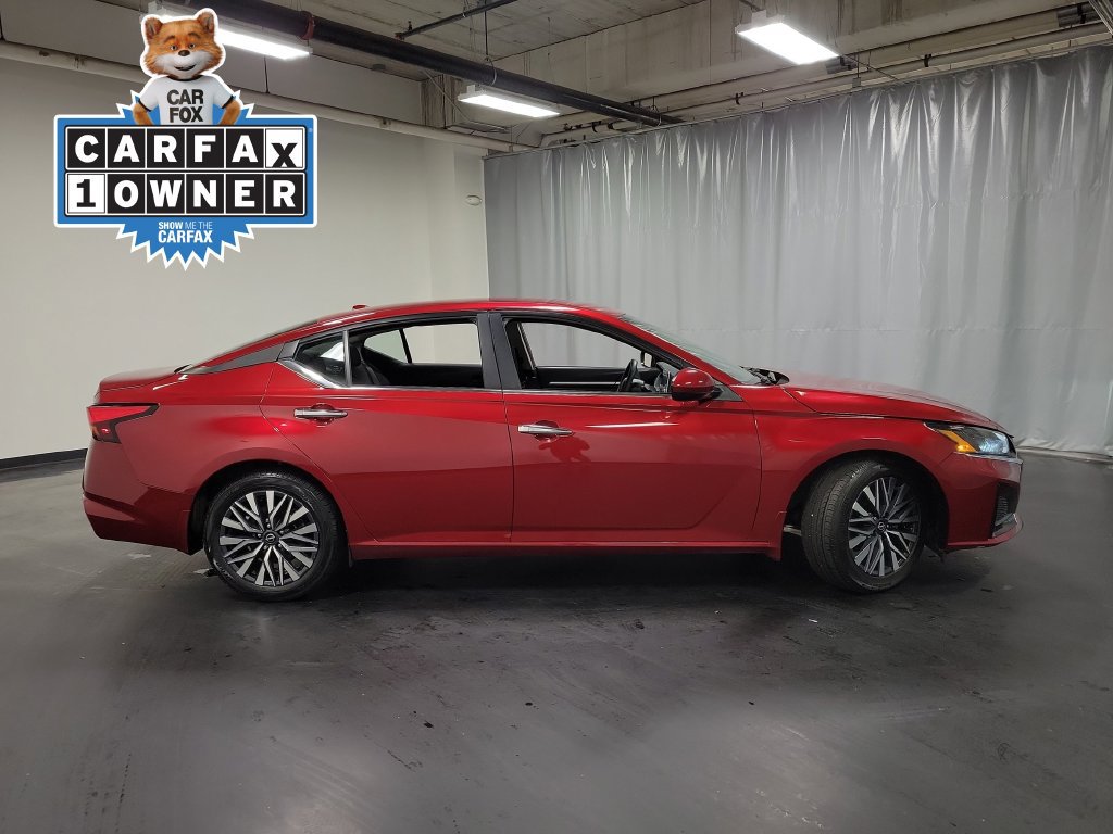 Used 2023 Nissan Altima 2.5 SV FWD image 9