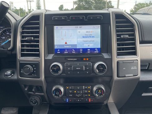 Used 2020 Ford F350 Platinum w/ FX4 Off-Road Package AWD/4WD image 23