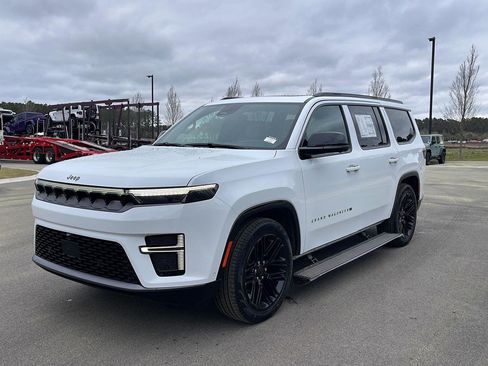 New 2026 Jeep Grand Wagoneer Limited image 3