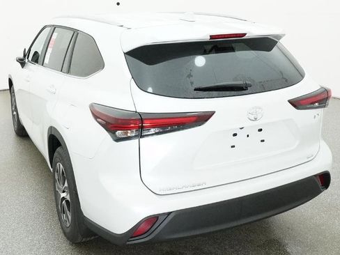 New 2026 Toyota Highlander XLE AWD/4WD image 39