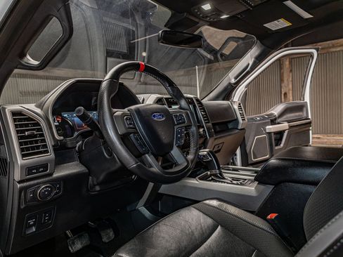 Used 2019 Ford F150 Raptor w/ Equipment Group 802A Luxury AWD/4WD image 14