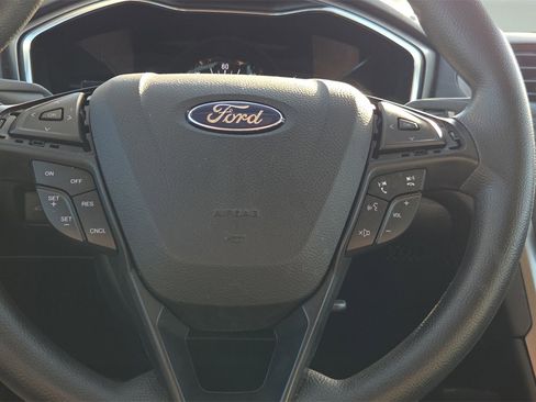 Used 2018 Ford Fusion S image 11