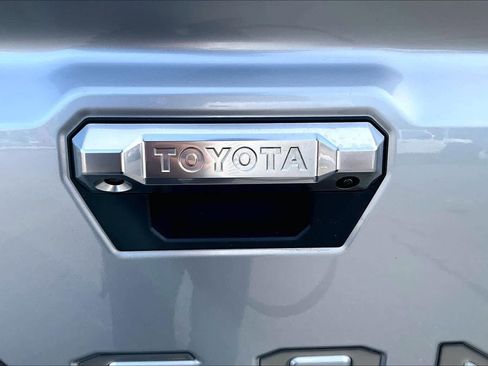 Used 2024 Toyota Tacoma Limited image 31