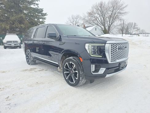 Used 2024 GMC Yukon XL Denali w/ Denali Reserve Package image 1
