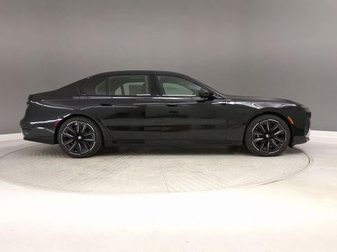 New 2026 BMW 740i 740i w/ Premium Package image 6