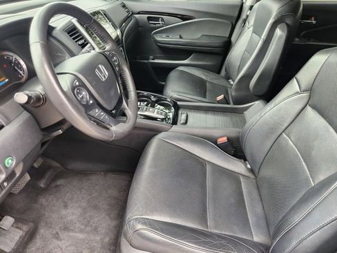 Used 2017 Honda Pilot Elite image 14