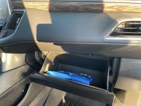 Used 2021 Chevrolet Tahoe Z71 w/ Z71 Signature Package image 71