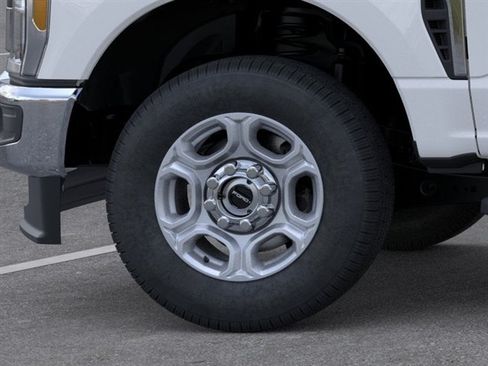 New 2026 Ford F250 XLT AWD/4WD image 19
