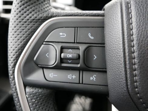 Used 2026 Toyota Tundra Limited AWD/4WD image 31