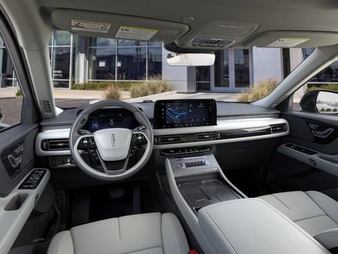 New 2026 Lincoln Aviator AWD image 9