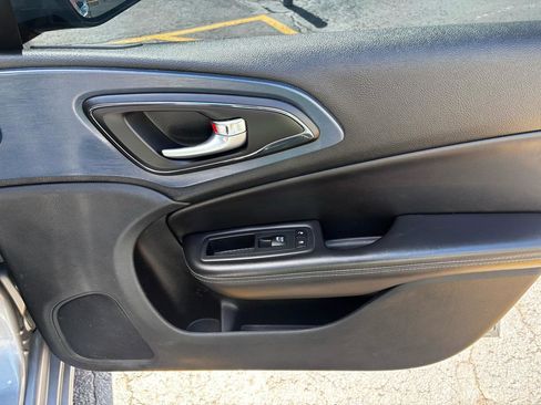 Used 2015 Chrysler 200 S AWD/4WD image 25
