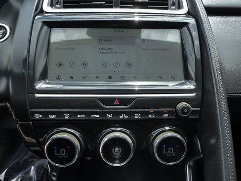 Used 2020 Jaguar E-PACE SE AWD/4WD image 25