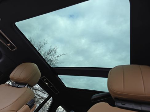 New 2026 Land Rover Range Rover Long Wheelbase SE image 30