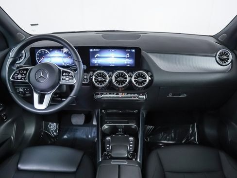 Certified 2022 Mercedes-Benz GLA 250 image 10