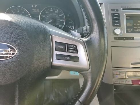 Used 2012 Subaru Outback 3.6R Limited w/ Moonroof Pkg image 18