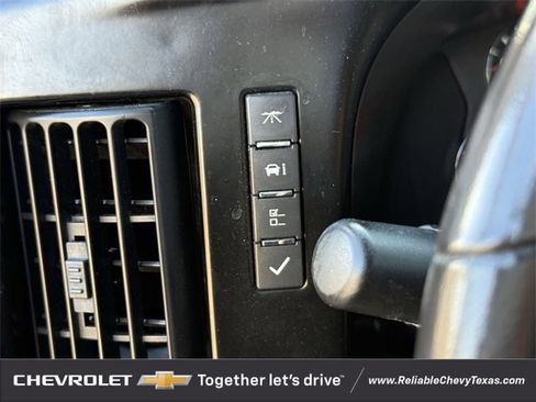 Used 2010 GMC Savana 2500 w/ Preferred Equipment Group image 28