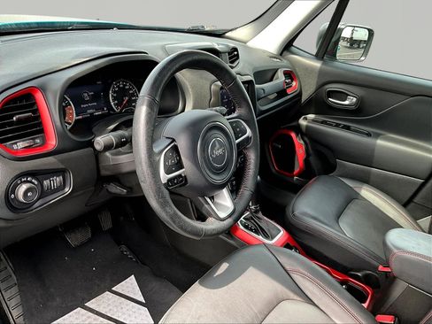 Used 2021 Jeep Renegade Trailhawk w/ Sun & Sound Group AWD/4WD image 16
