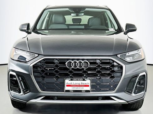 Used 2023 Audi Q5 2.0T Premium w/ Convenience Package image 2