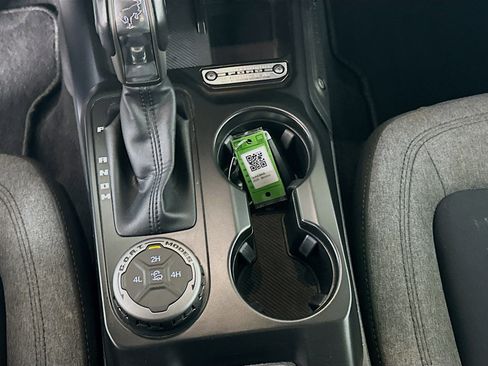 Used 2025 Ford Bronco Big Bend image 25