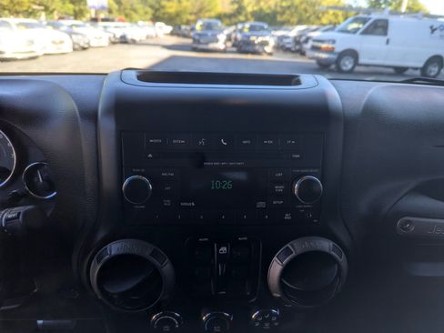 Used 2015 Jeep Wrangler Unlimited Sport w/ Quick Order Package 24S image 21