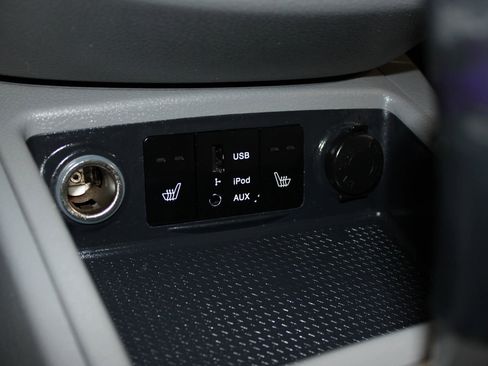 Used 2009 Hyundai Santa Fe SE w/ Premium Pkg 4 FWD image 14