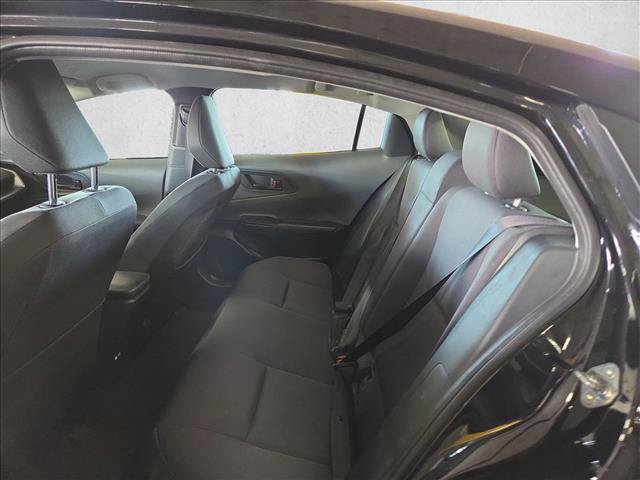 Used 2024 Toyota Prius LE FWD image 17