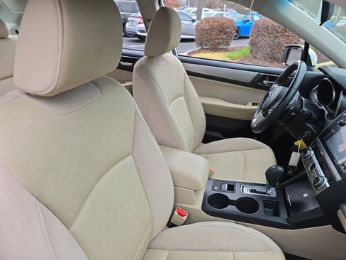 Used 2015 Subaru Legacy 2.5i Premium image 10