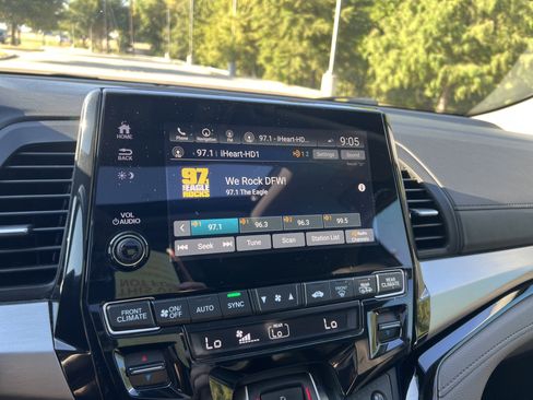 Used 2018 Honda Odyssey Elite image 20