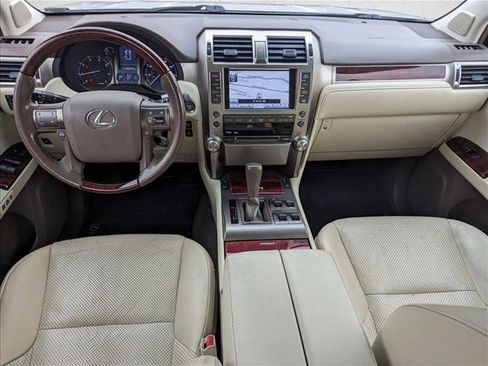 Used 2013 Lexus GX 460 Premium image 17