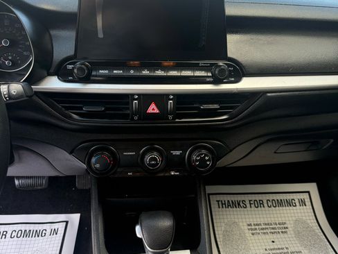 Used 2020 Kia Forte LXS image 13