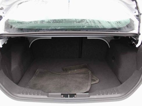 Used 2018 Ford Focus SE image 8