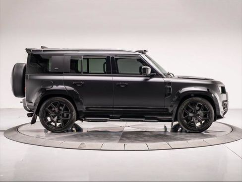 Used 2024 Land Rover Defender 110 SE AWD/4WD image 7