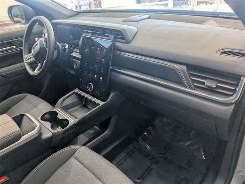 Used 2025 GMC Terrain Elevation image 31