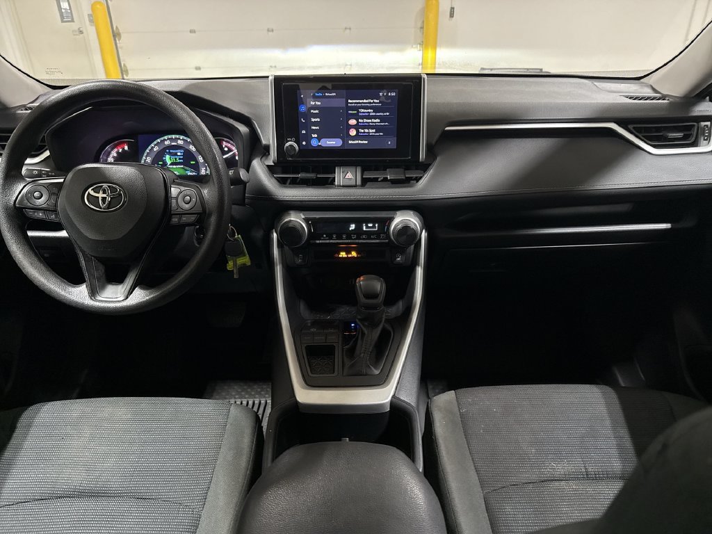 Used 2024 Toyota RAV4 LE FWD image 10