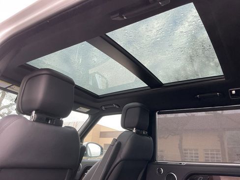 Used 2021 Land Rover Range Rover P525 Westminster Edition LWB image 33