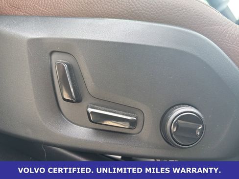Certified 2023 Volvo XC60 B5 Plus w/ Protection Package Premier image 12