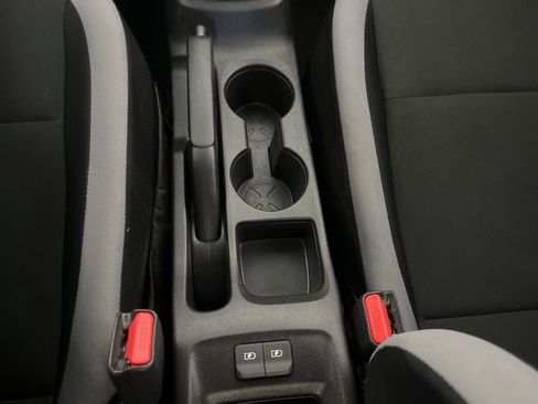 Used 2025 Nissan Versa S FWD image 62