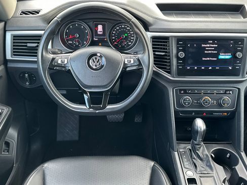 Used 2019 Volkswagen Atlas SE w/ Panoramic Sunroof Package image 14